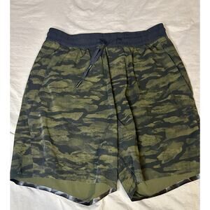 Lululemon Men’s Shorts Small Pace Breaker Green Camo Camouflage Linerless 7"